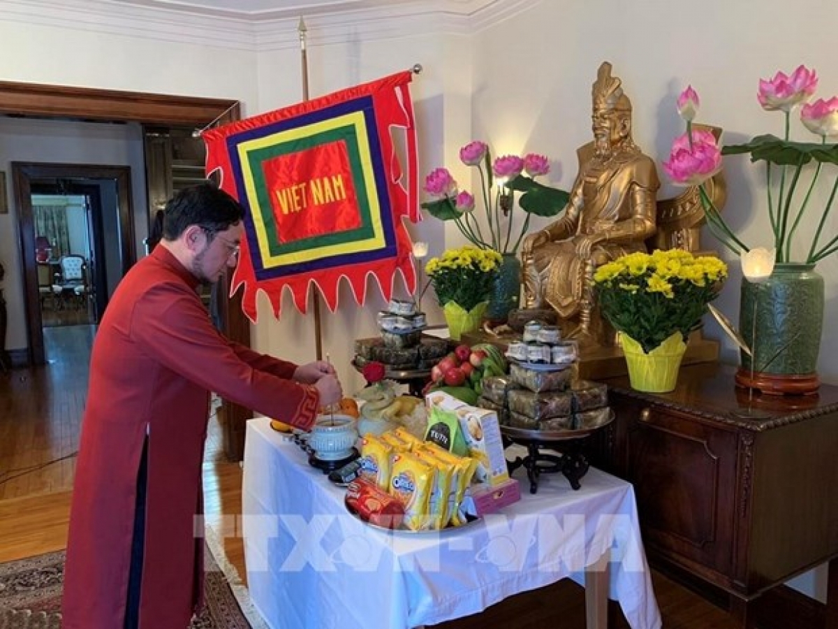 Hung Kings worship ceremony held online in Canada